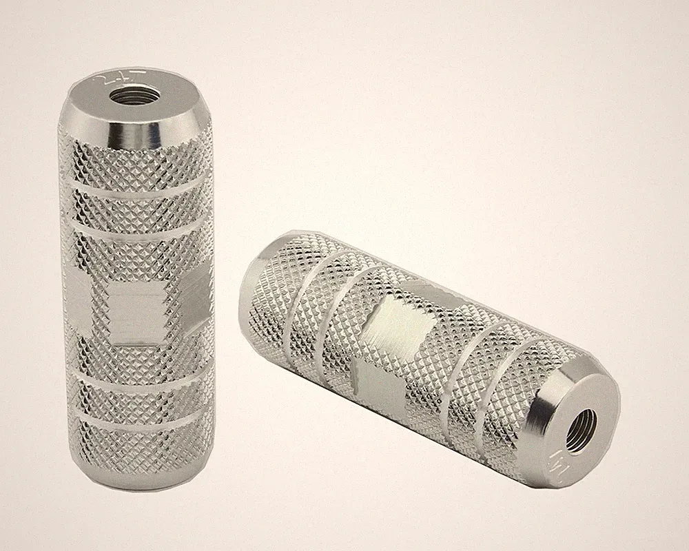 Chrome Alloy Bicycle Pegs 006A 24/26T 3 Inch 3/8 Axle BMX Lowrider Cruiser Bike.
